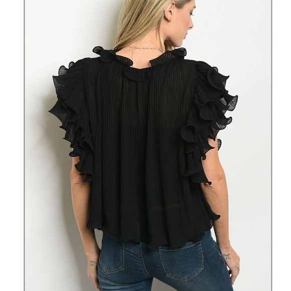 🔹Black Ruffle Top🔹 - Picture 8 of 8